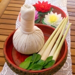 Diccionario del masaje: Pindas 1 Masaje tailandes de hierbas