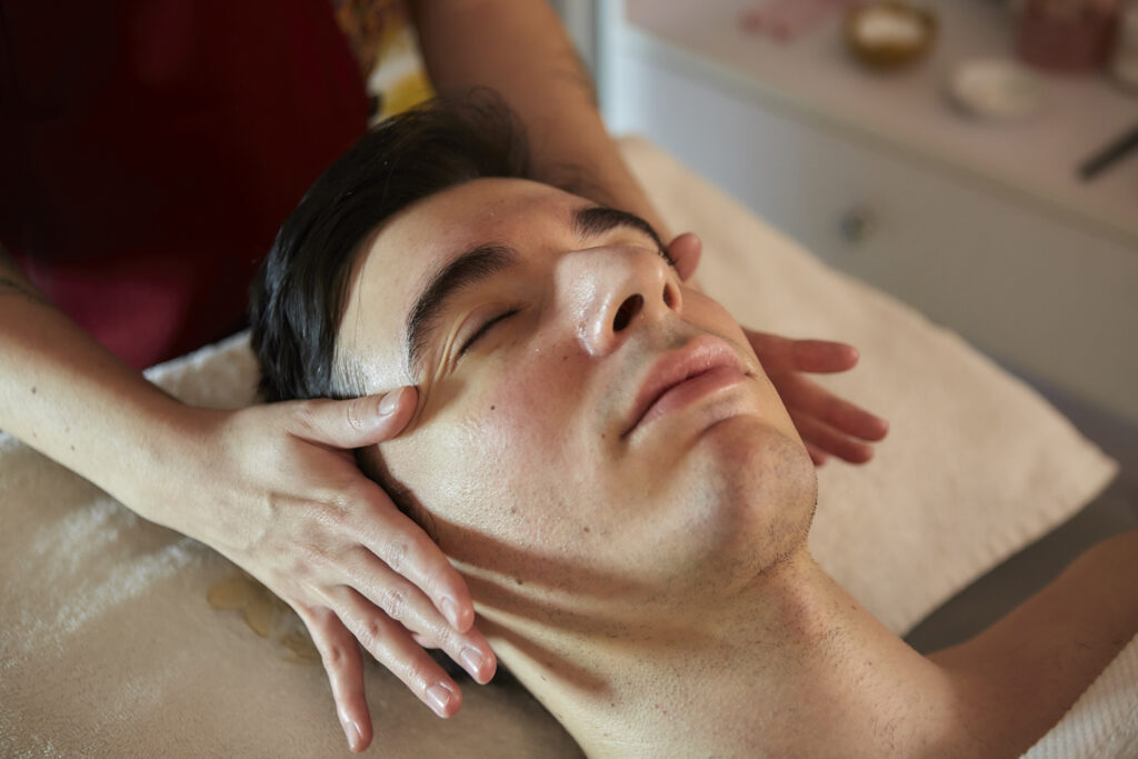 Masaje facial tailandés en Sao masaje