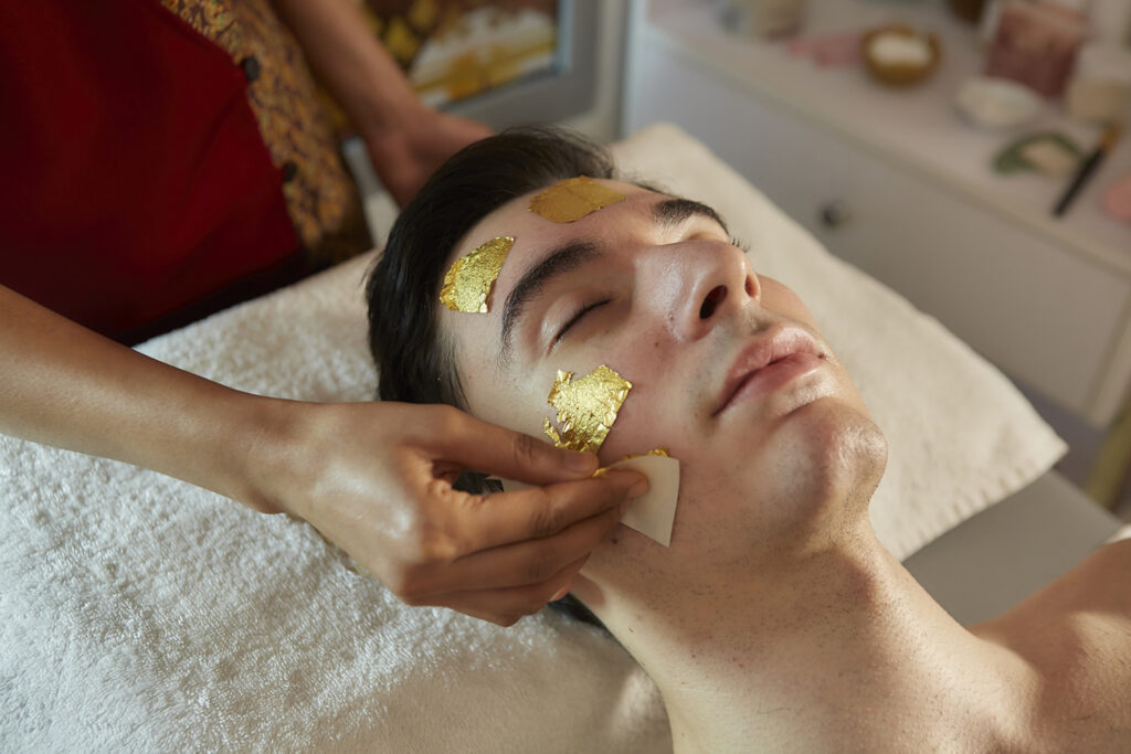 Mascarilla facial de oro en Sao masaje